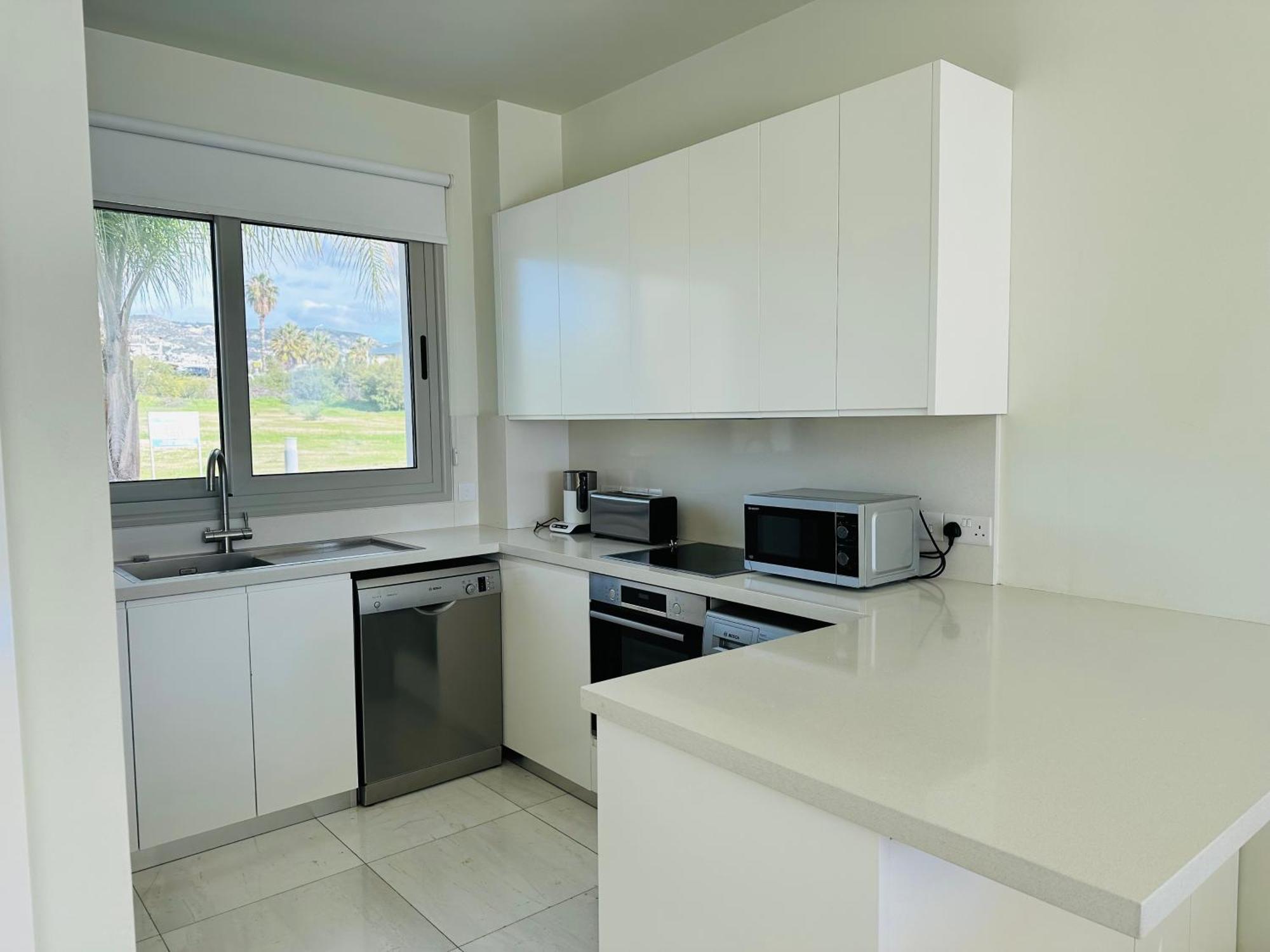 Coral Bay Beach Villa Paphos ภายนอก รูปภาพ