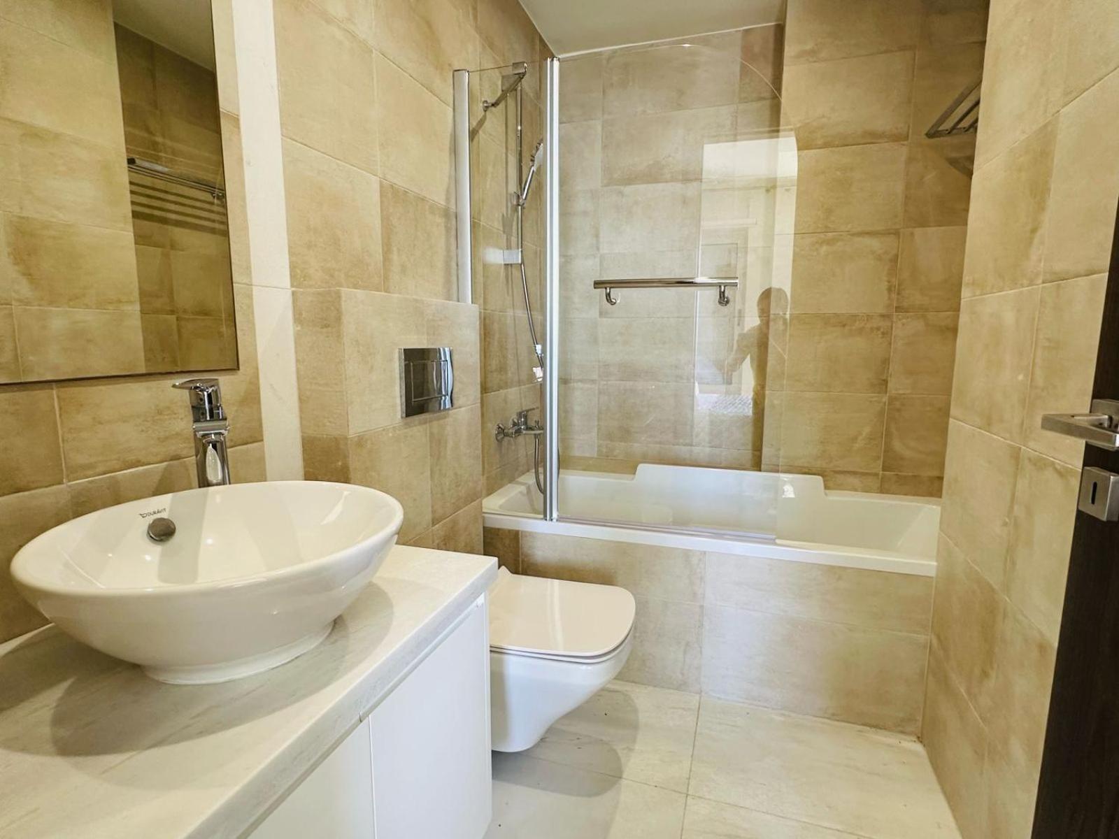 Coral Bay Beach Villa Paphos ภายนอก รูปภาพ